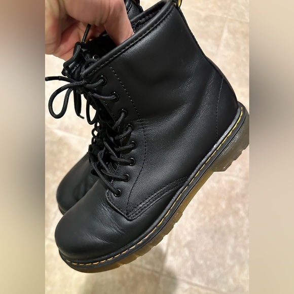 Dr. Martens - Picture 2 of 8